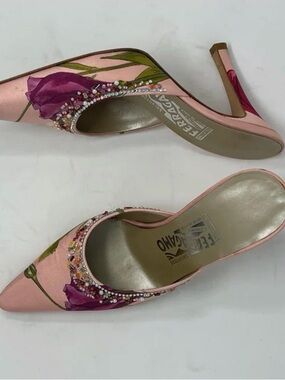 Vintage Salvatore Ferragamo Pink Floral Beaded Slip-On Mules